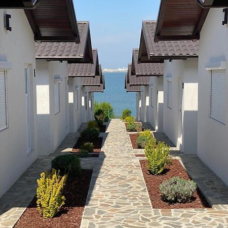 La Casute Tasaul Villa Navodari Bagian luar foto